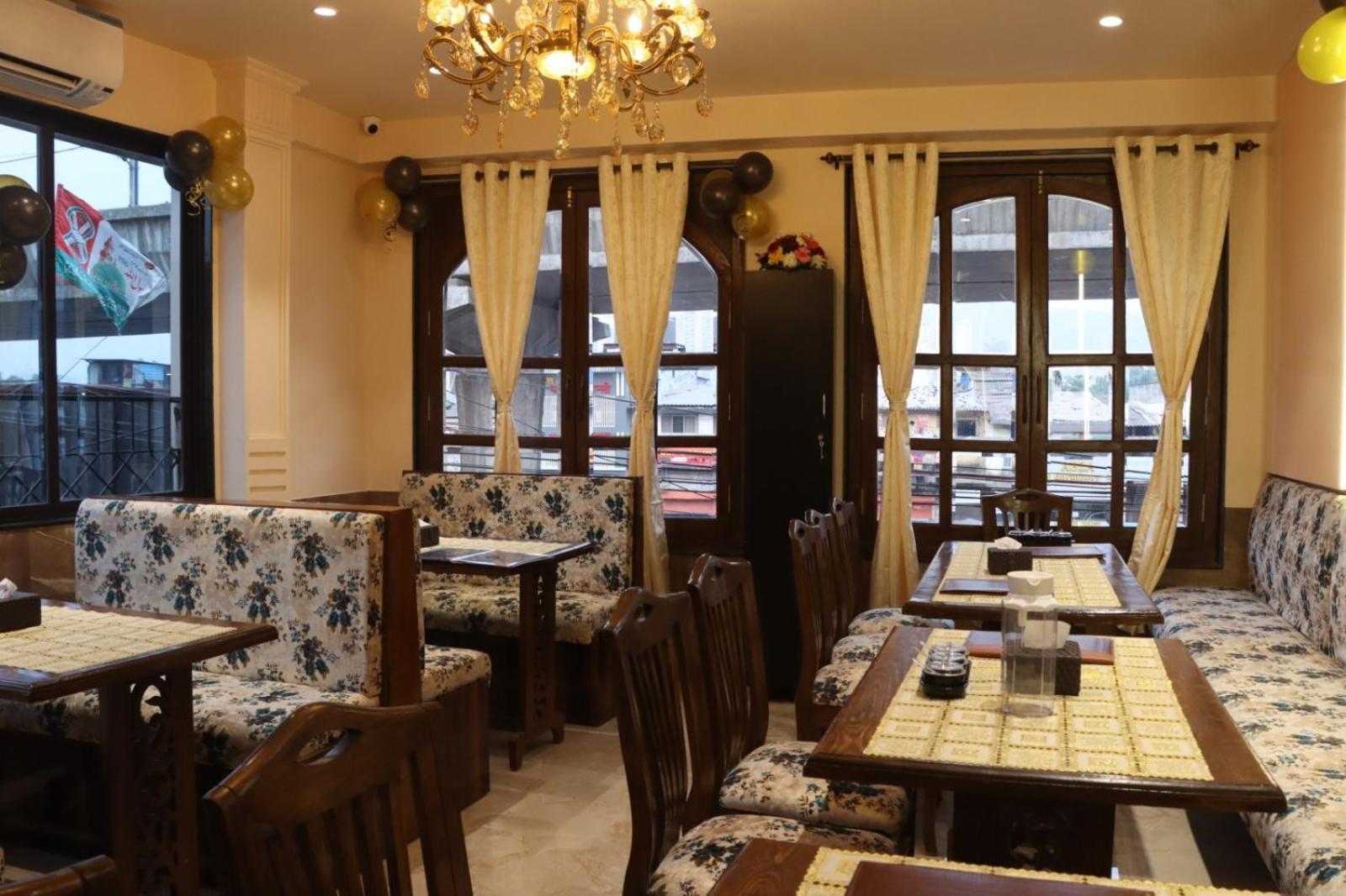 Flagship 83490 Hotel Bently Palace Mumbai Exterior photo