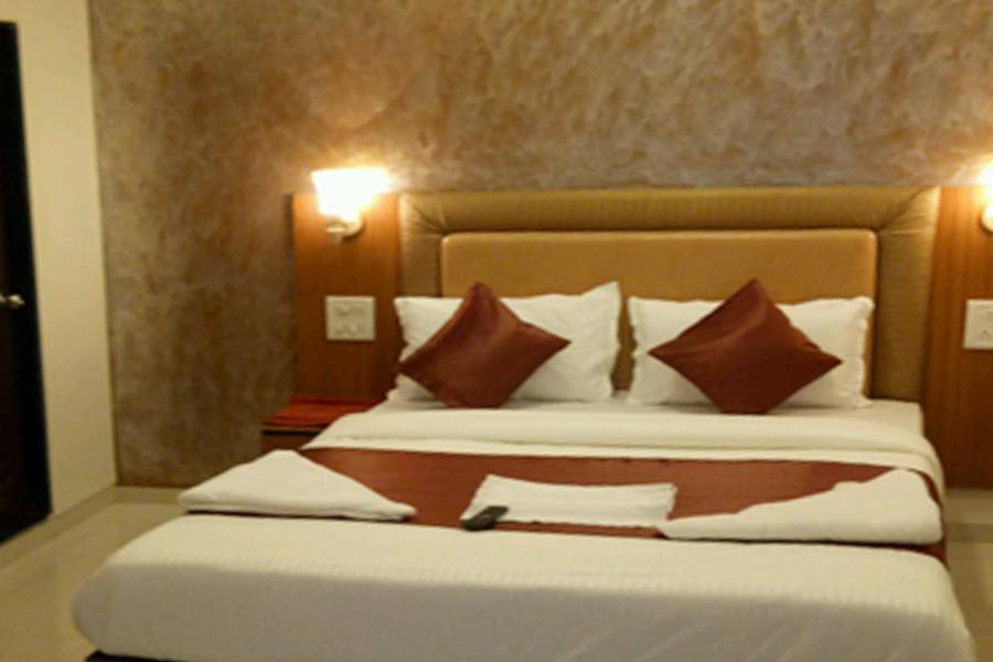 Flagship 83490 Hotel Bently Palace Mumbai Exterior photo